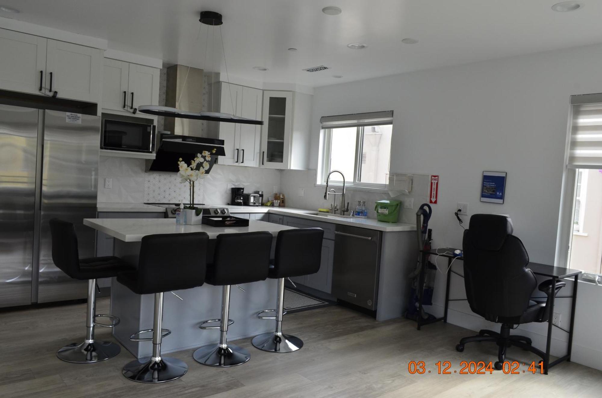 Dimond Abode Vacation Home #1 Oakland Dimond District Номер фото